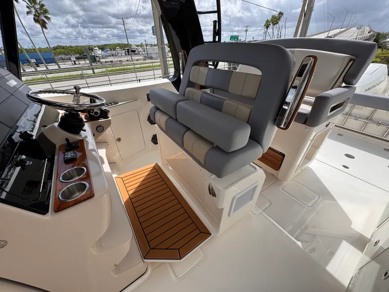 Slide: The Image of Boston Whaler 380 Realm 2026 - 20