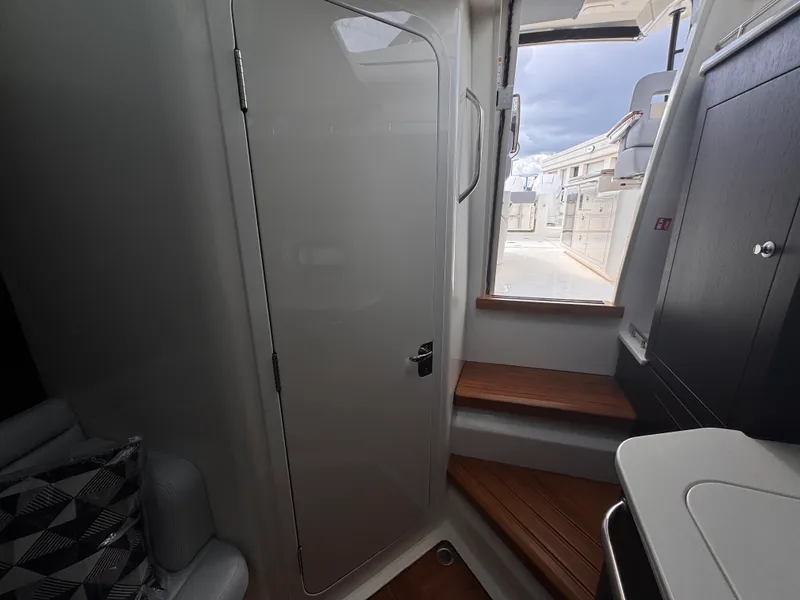 Slide: The Image of Boston Whaler 380 Realm 2026 - 39