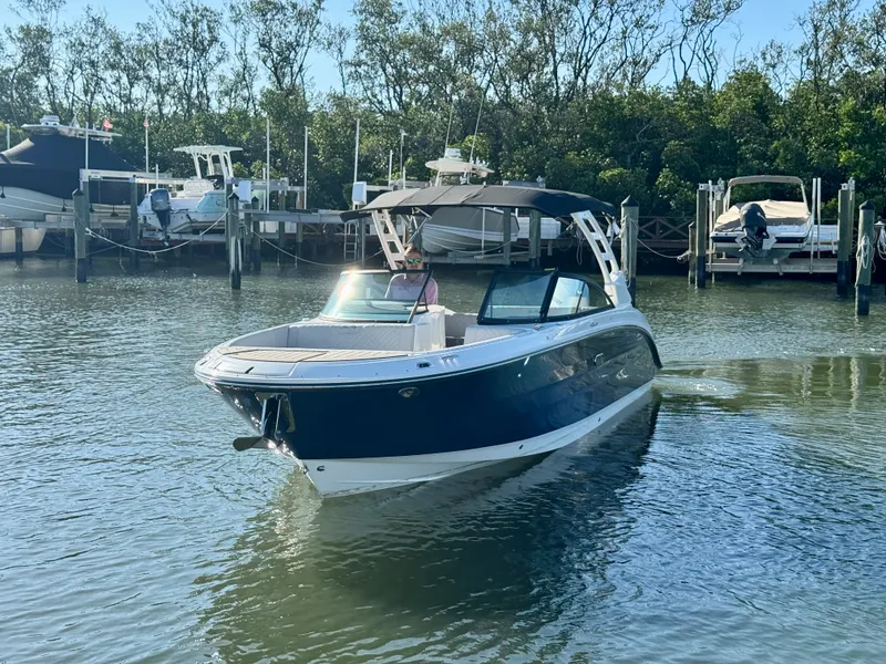 Slide: The Image of Sea Ray SDX 270 Outboard 2025 - 16