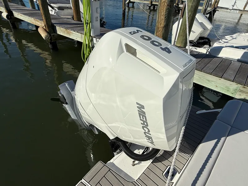 Slide: The Image of Sea Ray SDX 270 Outboard 2025 - 26