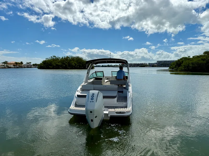 Slide: The Image of Sea Ray SDX 270 Outboard 2025 - 6