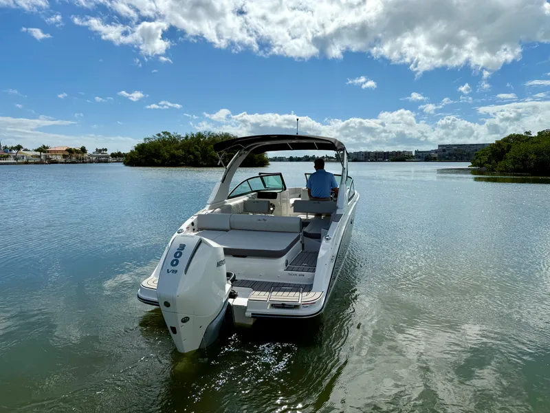 Slide: The Image of Sea Ray SDX 270 Outboard 2025 - 7