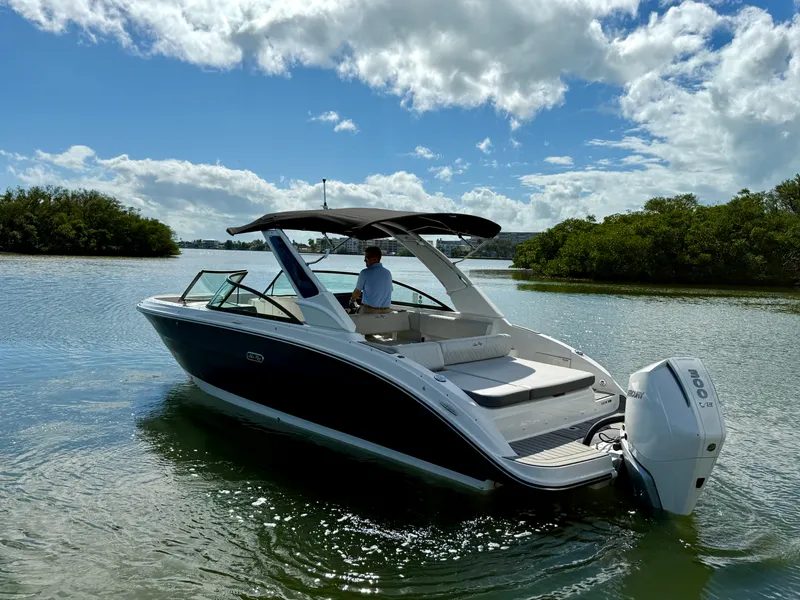 Slide: The Image of Sea Ray SDX 270 Outboard 2025 - 9