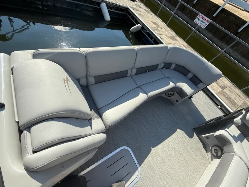 Slide: The Image of Bennington 25 RSBWA 2022 - 17