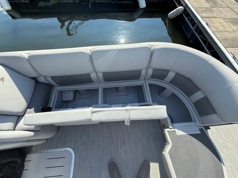 Slide: The Image of Bennington 25 RSBWA 2022 - 18