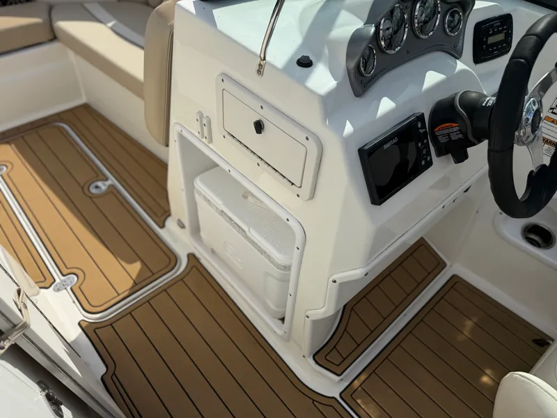 Slide: The Image of NauticStar 223 DC 2022 - 21