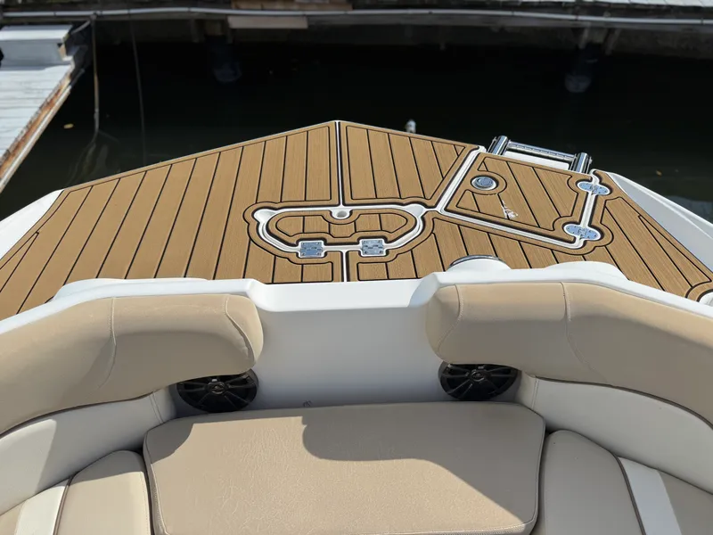 Slide: The Image of NauticStar 223 DC 2022 - 26