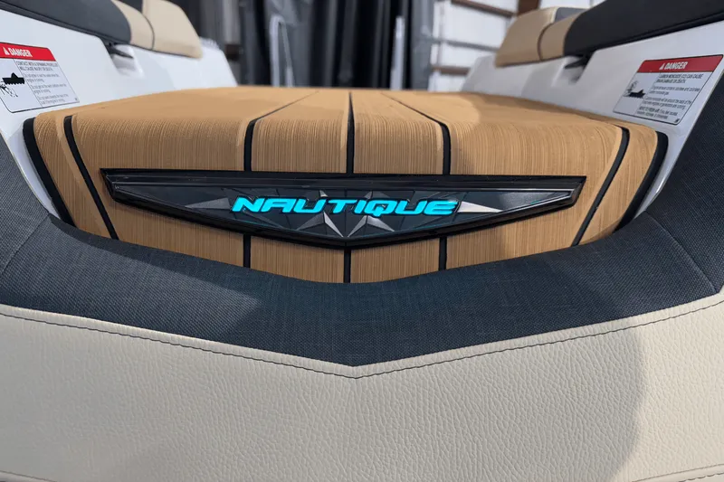 Slide: The Image of Nautique Super Air Nautique S23 2025 - 14