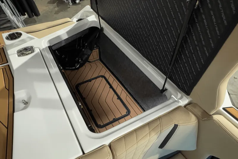 Slide: The Image of Nautique Super Air Nautique S23 2025 - 18