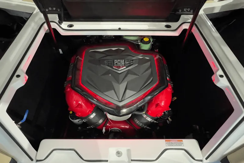 Slide: The Image of Nautique Super Air Nautique S23 2025 - 20