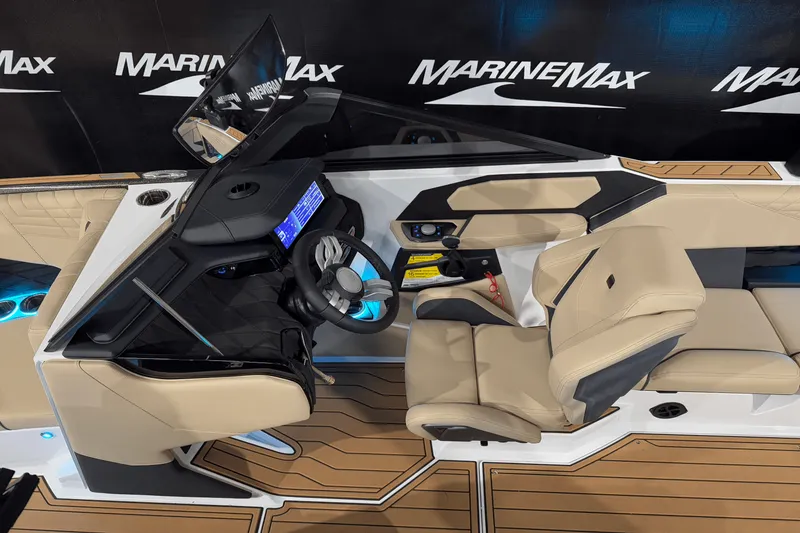 Slide: The Image of Nautique Super Air Nautique S23 2025 - 27