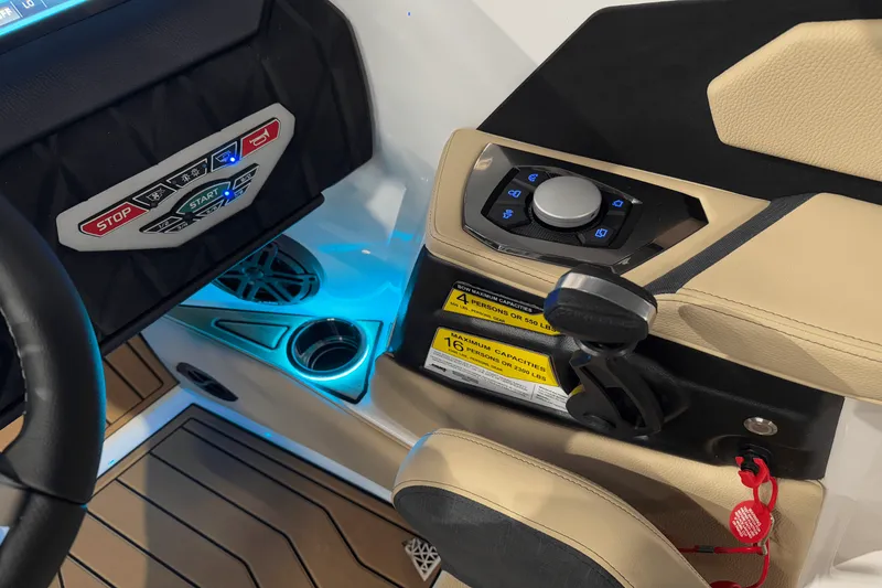 Slide: The Image of Nautique Super Air Nautique S23 2025 - 30