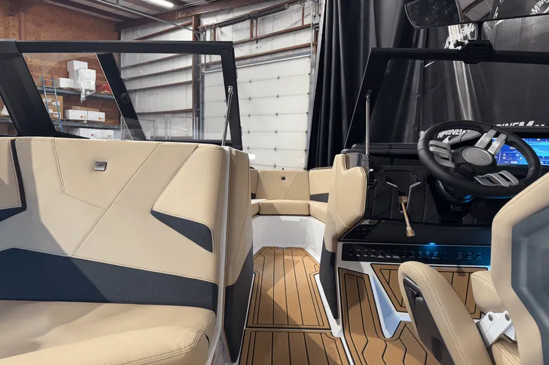 Slide: The Image of Nautique Super Air Nautique S23 2025 - 33