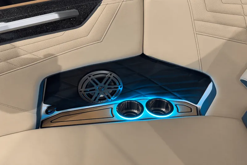 Slide: The Image of Nautique Super Air Nautique S23 2025 - 37