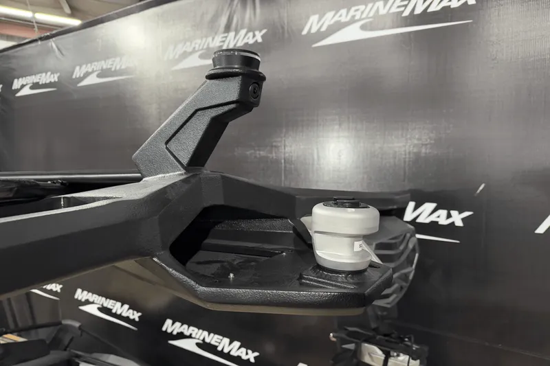 Slide: The Image of Nautique Super Air Nautique S23 2025 - 39