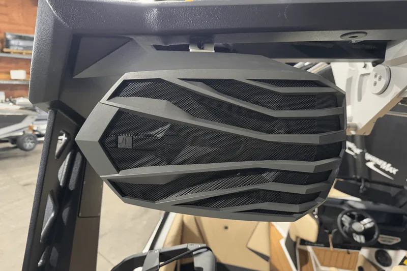 Slide: The Image of Nautique Super Air Nautique S23 2025 - 40