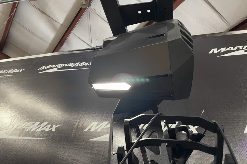 Slide: The Image of Nautique Super Air Nautique S23 2025 - 41