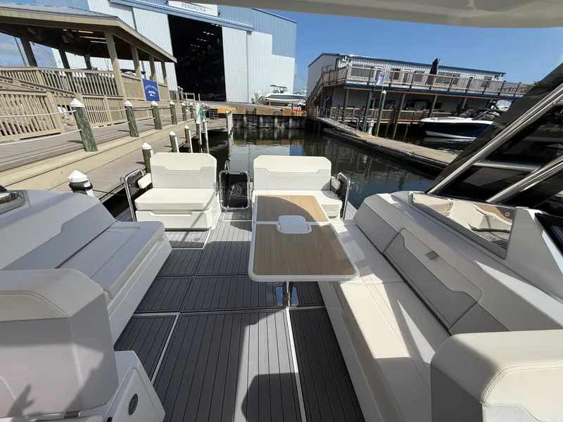 Slide: The Image of Aquila 32 Sport 2024 - 12