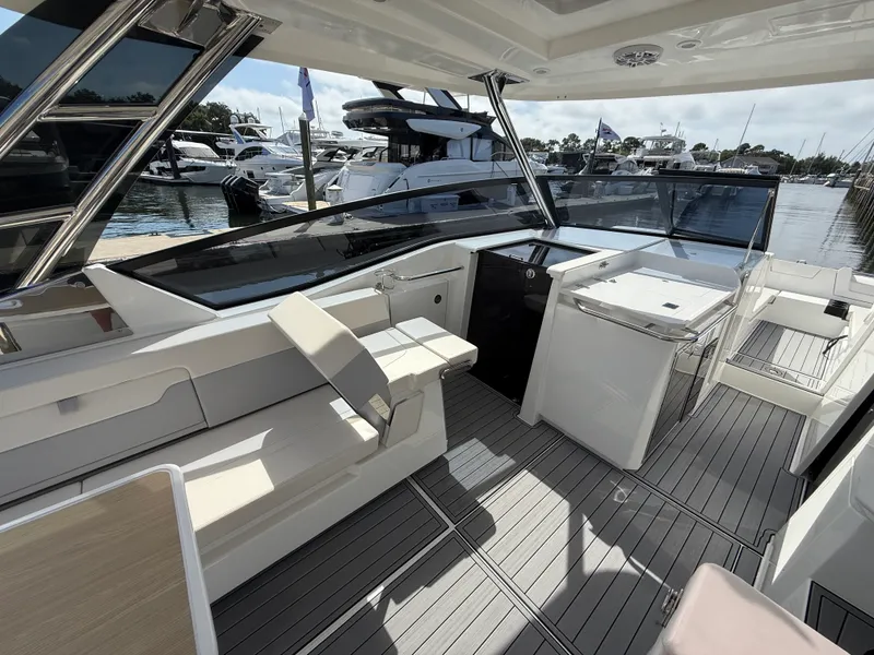 Slide: The Image of Aquila 32 Sport 2024 - 14