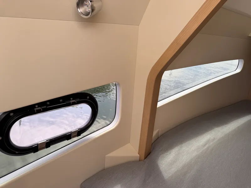 Slide: The Image of Aquila 32 Sport 2024 - 22