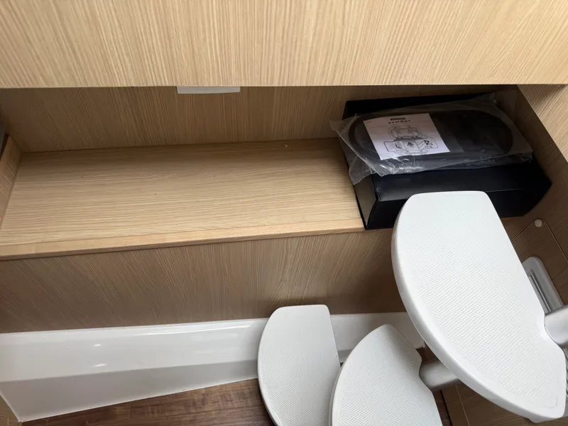 Slide: The Image of Aquila 32 Sport 2024 - 24