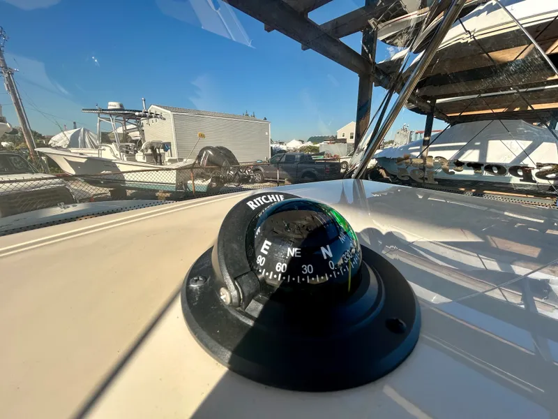 Slide: The Image of Scout 195 Sportfish 2022 - 10