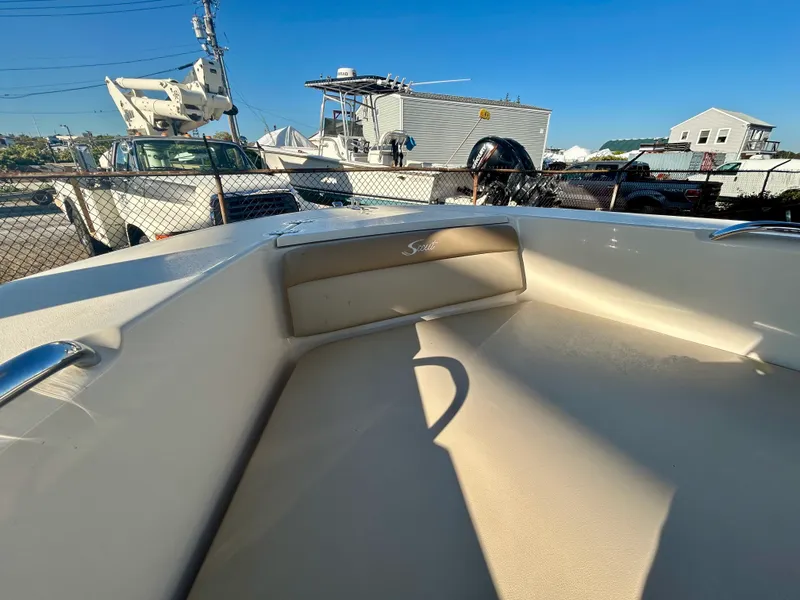 Slide: The Image of Scout 195 Sportfish 2022 - 17