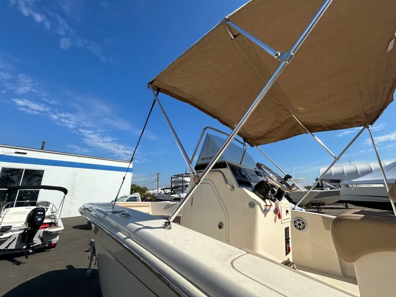 Slide: The Image of Scout 195 Sportfish 2022 - 20