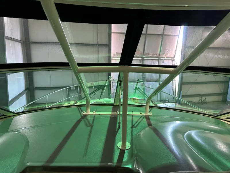 Slide: The Image of Cruisers Yachts 405 MOTOR YACHT 2005 - 24