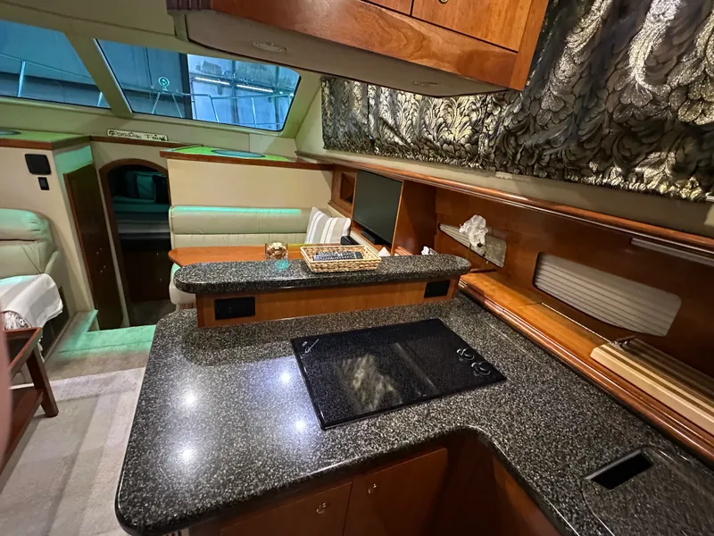 Slide: The Image of Cruisers Yachts 405 MOTOR YACHT 2005 - 36