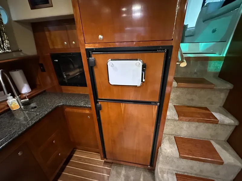 Slide: The Image of Cruisers Yachts 405 MOTOR YACHT 2005 - 45