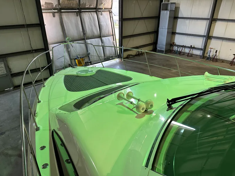 Slide: The Image of Cruisers Yachts 405 MOTOR YACHT 2005 - 50