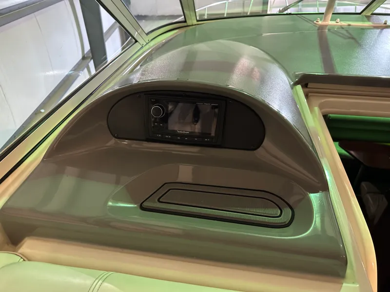 Slide: The Image of Cruisers Yachts 405 MOTOR YACHT 2005 - 54