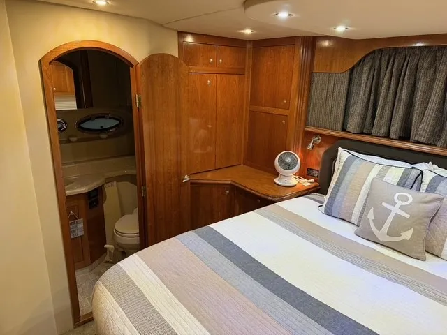 Slide: The Image of Cruisers Yachts 405 MOTOR YACHT 2005 - 67