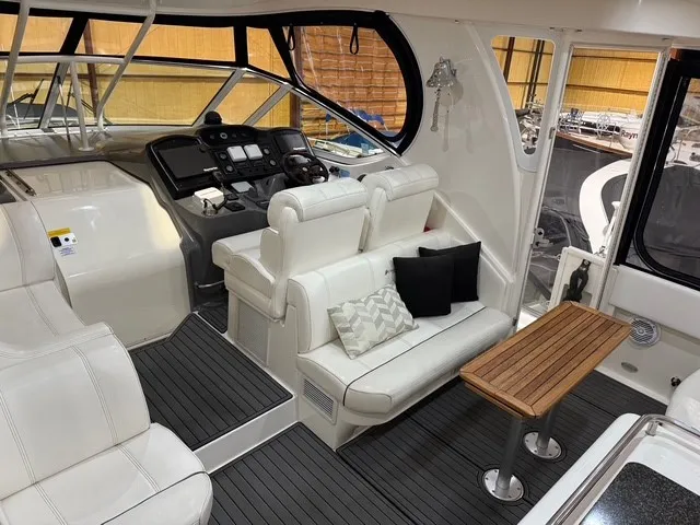 Slide: The Image of Cruisers Yachts 405 MOTOR YACHT 2005 - 74