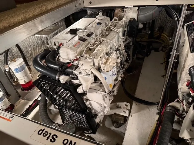 Slide: The Image of Cruisers Yachts 405 MOTOR YACHT 2005 - 79