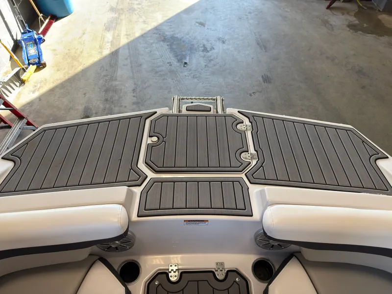 Slide: The Image of Starcraft 211 SVX 2023 - 22