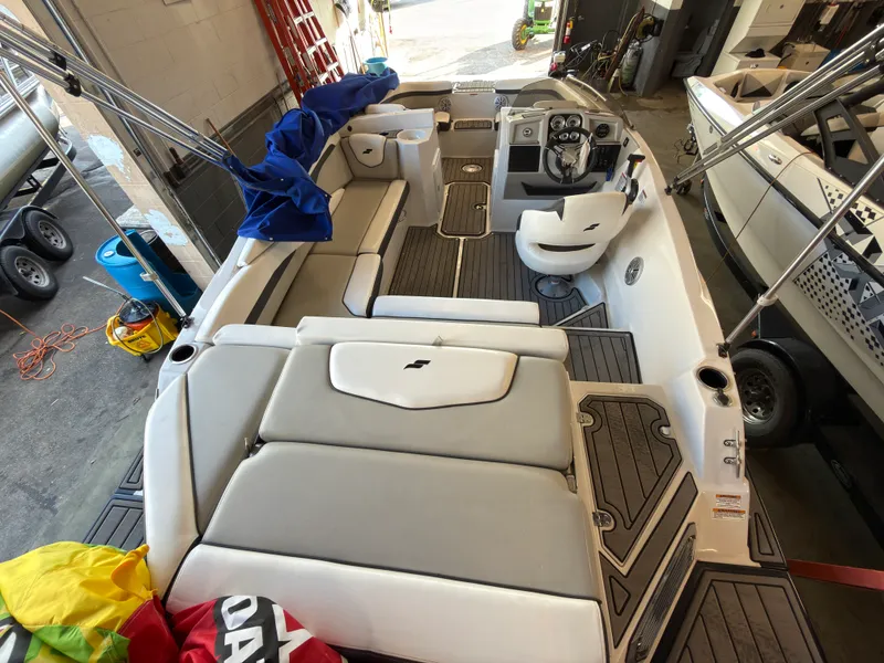 Slide: The Image of Starcraft 211 SVX 2023 - 8