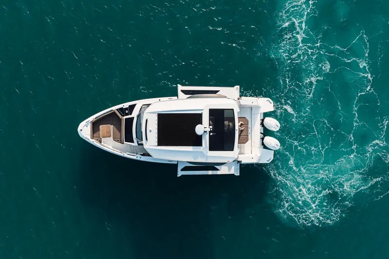 Slide: The Image of Saxdor 400 GTO 2026 - 32