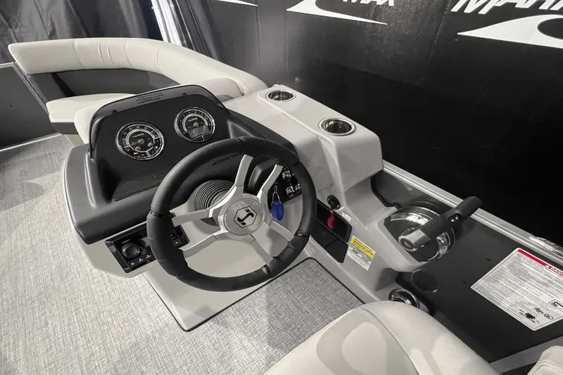 Slide: The Image of Harris 210 Cruiser 2025 - 13