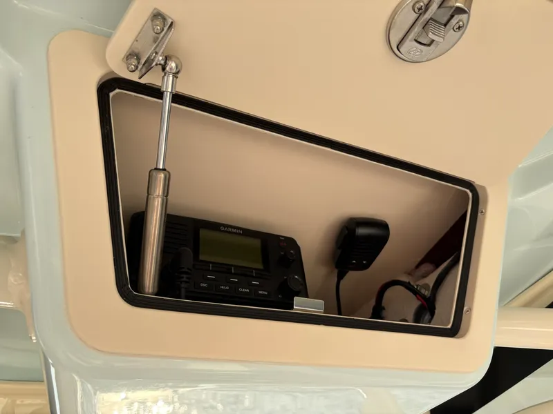 Slide: The Image of Grady-White Fisherman 236 2026 - 18