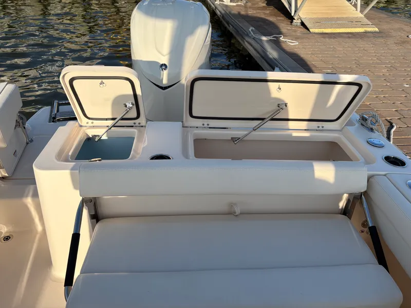 Slide: The Image of Grady-White Fisherman 236 2026 - 30