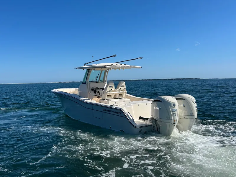 Slide: The Image of Grady-White Canyon 271 2026 - 10