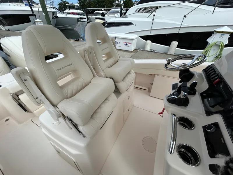 Slide: The Image of Grady-White Canyon 271 2026 - 28