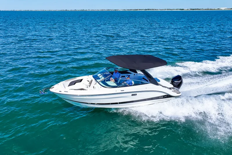 Slide: The Image of Sea Ray SLX 260 Outboard 2026 - 17