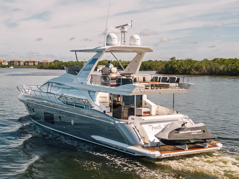 Slide: The Image of Azimut 66 FLY 2018 - 4