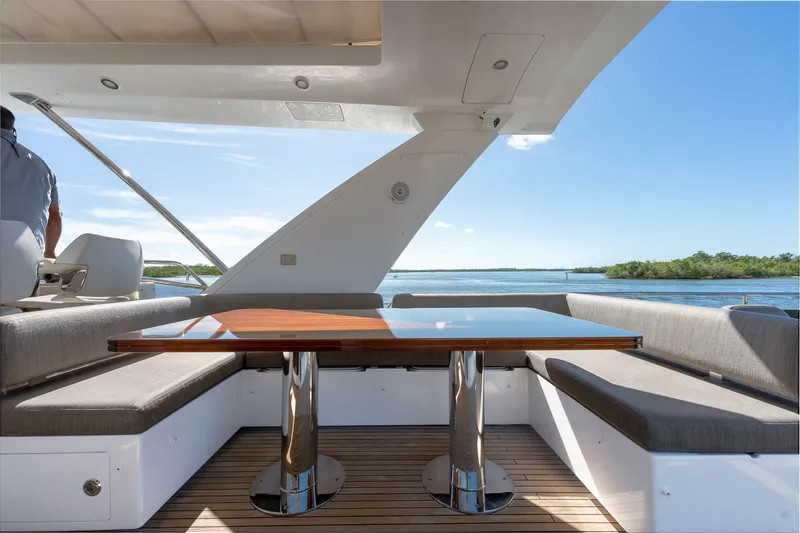 Slide: The Image of Azimut 66 FLY 2018 - 44