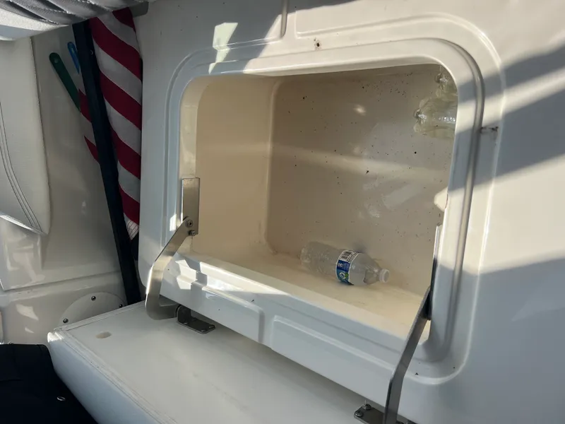 Slide: The Image of Cobia 240 DUAL CONSOLE 2022 - 28