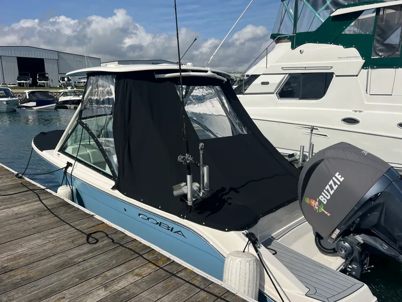 Slide: The Image of Cobia 240 DUAL CONSOLE 2022 - 6