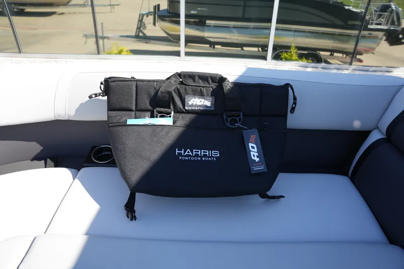 Slide: The Image of Harris Cruiser 230 2026 - 34